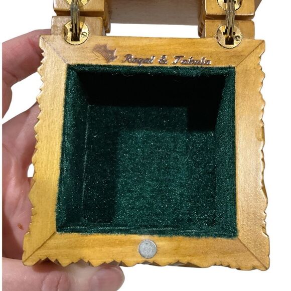 ROYAL TABULA Small Carved Wooden Box Wedding/Engagement Ring Bearer Ring Box - Picture 10 of 13